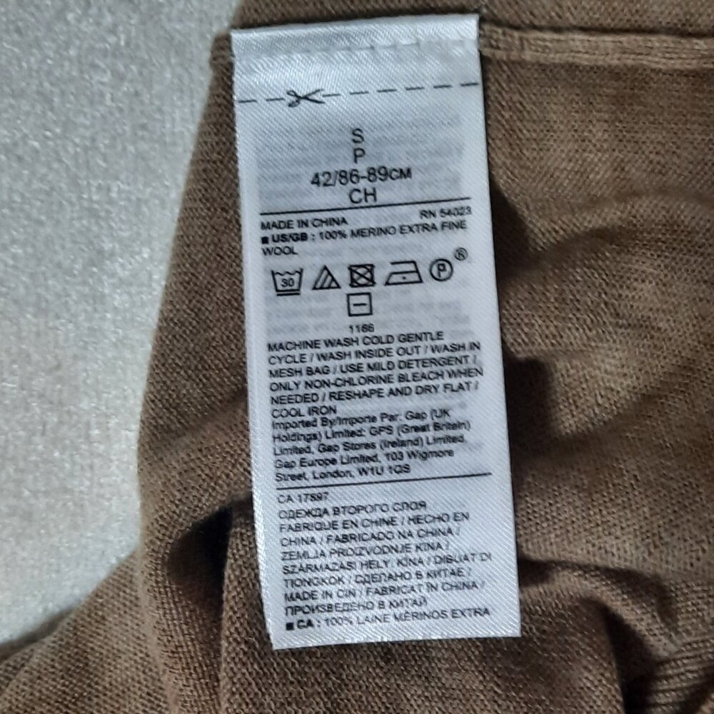 NWT Extra Fine Merino Wool Washable V Neck Caramel Brown Pullover Sweater Small - Picture 16 of 16